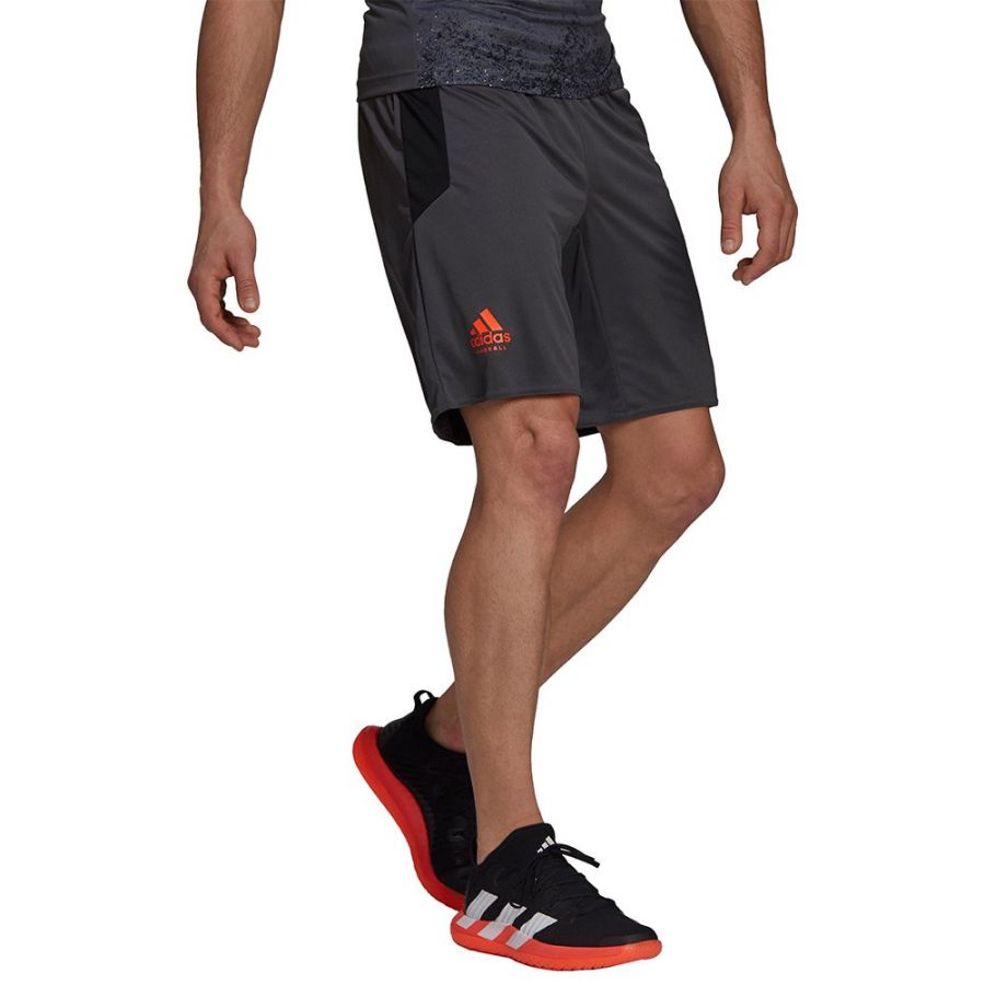 Short gris Adidas