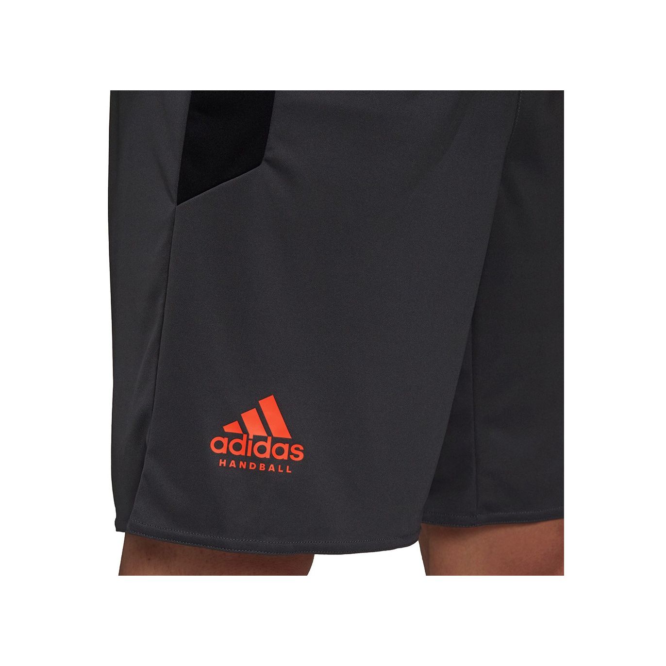 Short gris Adidas
